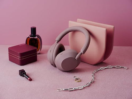 Sony WH-1000XM5 esmaklassilised kõrvaklapid mürasummutuse, Bluetoothi, selge kõnekvaliteedi, kõrglahutusega heli, kuni 30-tunnise akueaga, kõva ümbrisega, iOS ja Android - suitsuroosa