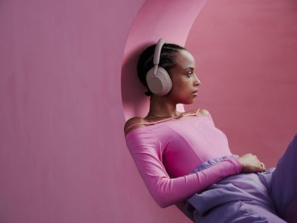 Sony WH-1000XM5 esmaklassilised kõrvaklapid mürasummutuse, Bluetoothi, selge kõnekvaliteedi, kõrglahutusega heli, kuni 30-tunnise akueaga, kõva ümbrisega, iOS ja Android - suitsuroosa
