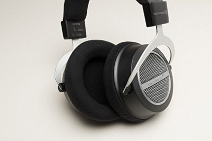Beyerdynamic Amiron kodukõrvaklapid antratsiitvärvis. Avatud disain, eemaldatav juhe, tipptasemel.