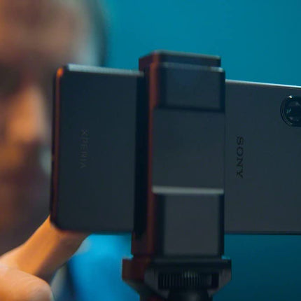 Sony Xperia 1 IV (5G nutitelefon, 6,5-tolline, 4K HDR 120 Hz OLED-ekraan, kolmekordne kaamera optilise suumiga (ZEISS T*), 3,5 mm heli, kahekordne SIM-kaart) 24+6-kuuline garantii [Amazoni eksklusiivne] valge, XQCT54C0W.YD