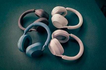 Sony WH-1000XM5 juhtmevabad Bluetooth-mürasummutavad kõrvaklapid (30-tunnine aku, puutetundlik andur, rakendus Headphones Connect, kiire laadimine, Amazon Alexa jaoks optimeeritud, mikrofoniga peakomplekt) hõbedased