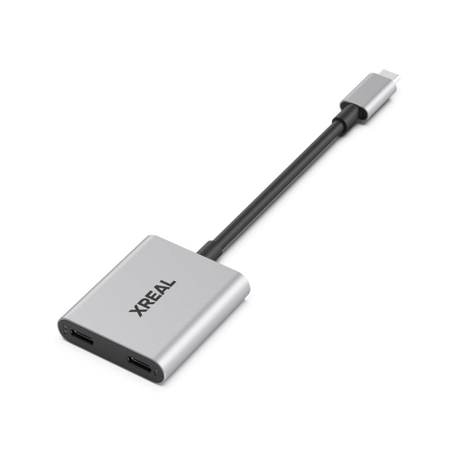 XREAL Hub ehk toite- ja mänguadapter võimaldab laadida AR-prille samal ajal, kui laed oma allikseadet, näiteks Steam Decki, ROG Allyt, Switchi, iPhone 15 või Android-telefoni. 45 W kiirlaadimine.