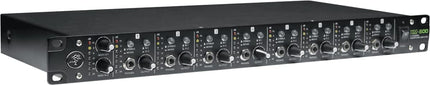 Mackie HM-800 8-kanaliline kõrvaklapivõimendi kahe stereo sisendiga, 2 kõrvaklapiväljundiga kanali kohta (kokku 16) ja aux-sisendiga kanali kohta