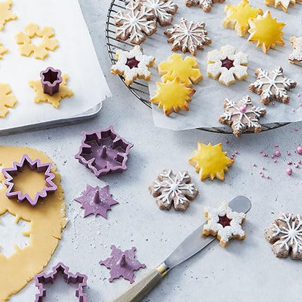Betty Bossi Cookie Cutter Set Snowflakes 3-piece, dishwasher-safe, including mini star cutter and cleaning stick, perfect for Spitzbuben, cinnamon stars, Christmas cookies