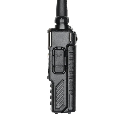 BAOFENG BF UV-5R 8-vatine kahe sagedusalaga kahesuunaline raadiosaatja (144MHz-146MHz VHF ja 430MHz-440MHz UHF) sisaldab täiskomplekti, must
