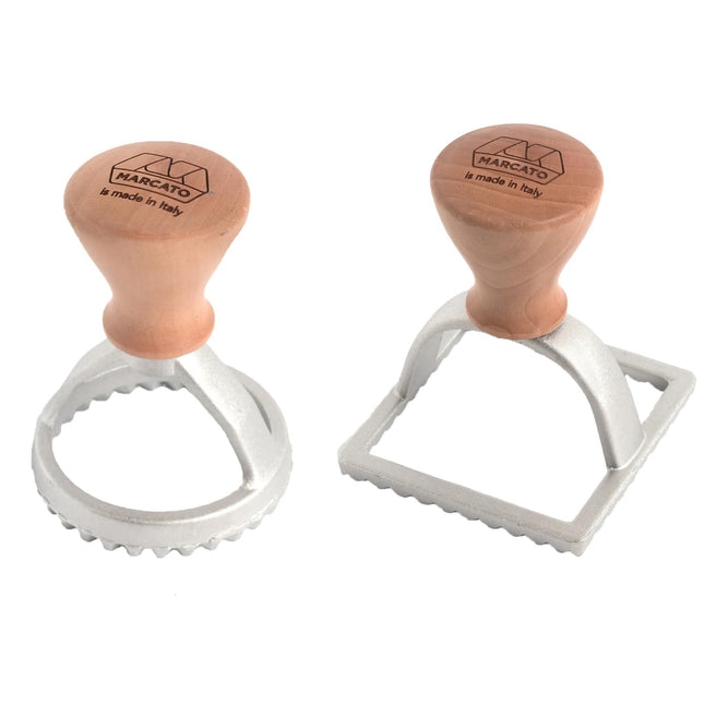 Marcato ravioli ja küpsisevormide komplekt, raviolivalmistaja, küpsisevorm, täispuidust ja malmist, valmistatud Itaalias, 58 mm ümmargune tempel + 58 mm kandiline tempel. Mudel: Raviolè