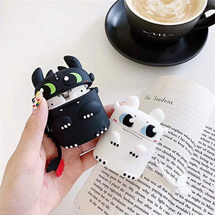 YIGEYI silikoonümbris, mis ühildub Airpods 1 ja 2 kõrvaklappidega. Naljakas armas 3D-koomiksist ümbris [USA animatsioonisari] (Öine raev)