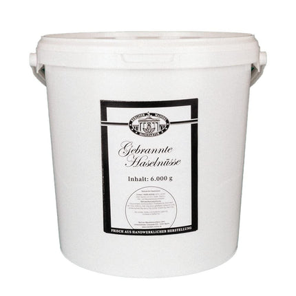 Roasted hazelnuts in a bucket 6000g
