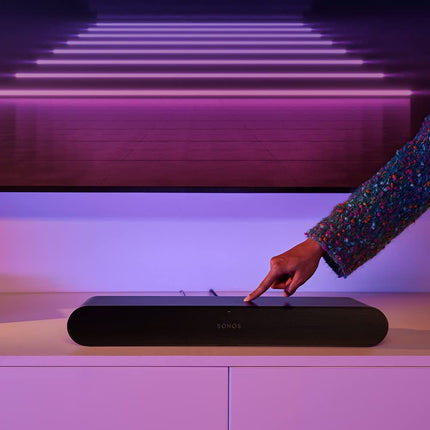 Sonos Ray Soundbar – Ainulaadselt kompaktne kõik-ühes heliriba tipptasemel heliga filmide, mängude ja WiFi-muusika voogesituse jaoks – Ühildub rakenduse ja Apple AirPlayga – Valges värvitoonis