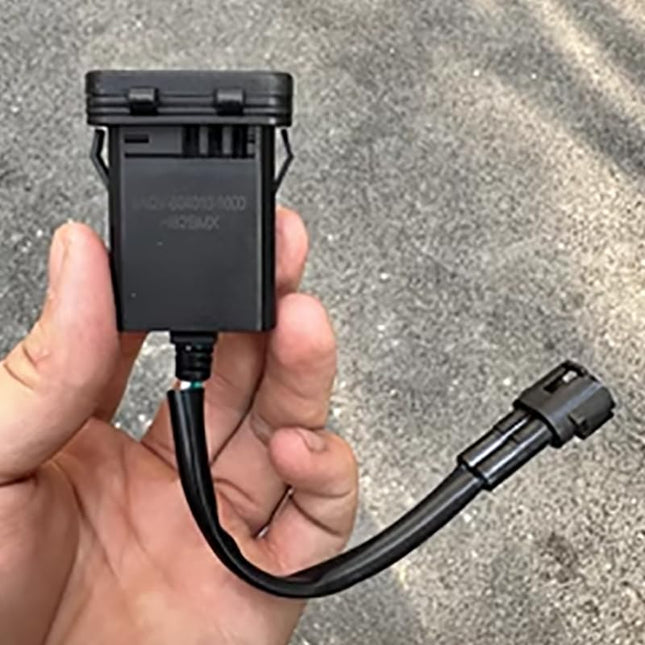 MOQIAOSEIKO 5V väljundiga mootorratta kiirlaadimise USB laadimisliidese pistikupesa impulssmuundur, mis ühildub CFMOTO 800NK 800 NK 450 250 SR SS 450SR 450SS 450NK 250SR-ga