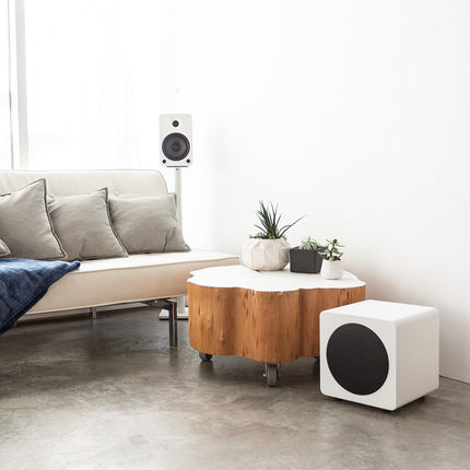 Kanto SUB8V suletud korpusega aktiivsubwoofer | Mattvalge