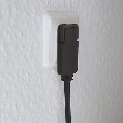 Brennenstuhl Eco-Line, 3-suunaline pikendusjuhe ülepingekaitsega, antratsiithall ja kvaliteetne plastmassist pikendusjuhe lameda pistikuga, must