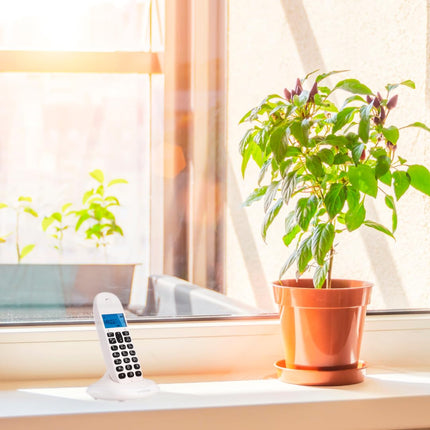 Motorola C1001CBW+ – digitaalne DECT juhtmeta telefon – kõnede blokeerimisrežiim, helistaja ID, valjuhääldi, 50 numbrit mahutav telefoniraamat, taustvalgustusega ekraan – valge