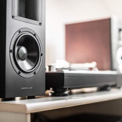 EDIFIER AIRPULSE A200 - 2.0 stuudiomonitorid (130W) Bluetooth V5.0-ga (aptX), täpsete ja selgete kõrgete helide jaoks mõeldud lint-horn-tweeter, mitmekülgne ühenduvus, sh kaugjuhtimispult
