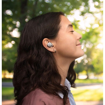 Sennheiser MOMENTUM True Wireless 4 - nutikad kõrvaklapid Bluetooth 5.4, kristallselge heli, ergonoomiline disain, 30-tunnine aku tööiga ja adaptiivne ANC - valge-hõbedane