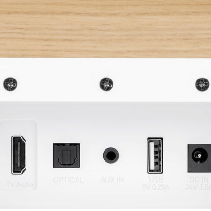 Thomson SB401BT heliriba – 200 W koguvõimsus – Bluetooth 5.0 – Optiline, USB ja AUX sisend – EQ eelhäälestused – Kaugjuhtimispult – LED-allikaindikaator – Seinale kinnitatav – Valge ja puidust disain