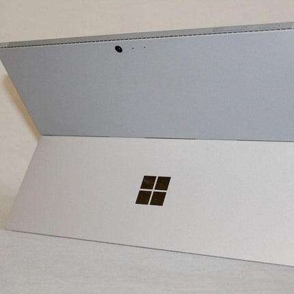 2014. aasta Microsoft Surface Pro 4 Intel Core i5-6300U protsessoriga (12,3-tolline, 4 GB muutmälu, 128 GB SSD) Platinum (renoveeritud)