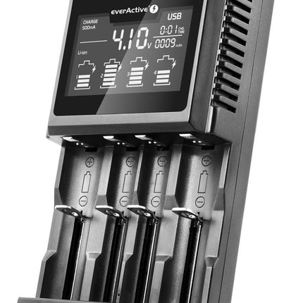 everActive laadija 4 akule 18650 AAA AA CD, professionaalne ja kiire, suur LCD-ekraan, mahtuvuse test, mudel: UC-4000, must, EVUC4000