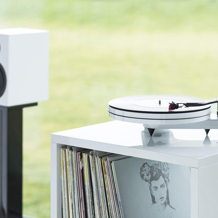Pro-Ject RPM 1 Carbon rihmülekandega plaadimängija (sisaldab Ortofon 2M punast, valget)