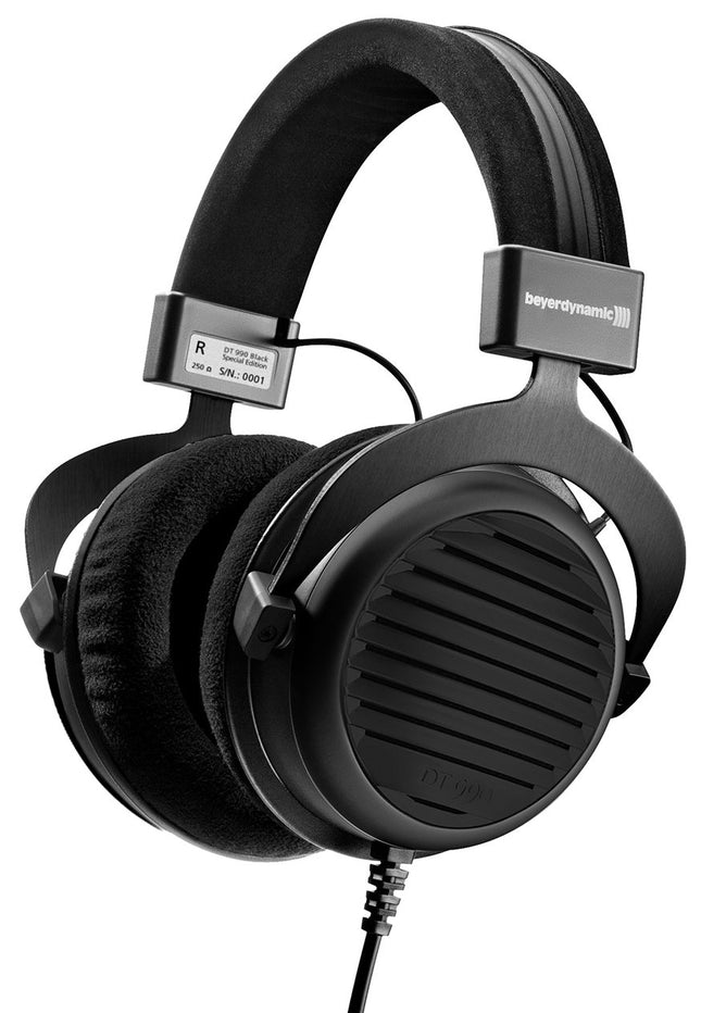 beyerdynamic DT 990 mustad eriväljaande 250 oomised kõrvapealsed stereokõrvaklapid. Avatud disainiga, juhtmega, tipptasemel, stereosüsteemidele.