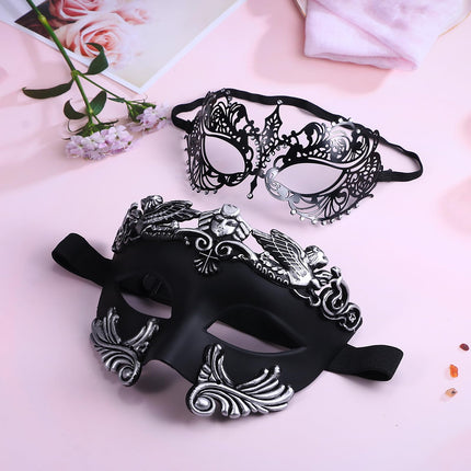 OIDEA Metal Mask Venetian for Couples: Black 2 Pieces Couple Masquerade with Sexy Rhinestone Eye Mask for Partner Costume Carnival Cosplay Party Masquerade for Women Men