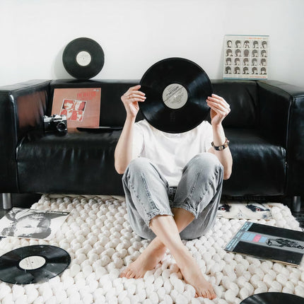 Plaadimängija, FYDEE vinüülplaadimängija Bluetoothiga, plaadimängija, vintage-stiilis plaadimängija sisseehitatud stereokõlariga, 3 kiirust 33/45/78 p/min, RCA väljund, AUX sisend, puiduvärv