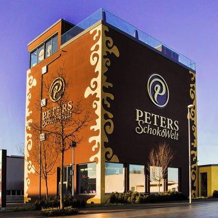 Peters Tempted with Pleasure | AUGMENTED REALITY | Santa's Choco Factory Advent Calendar | Alcohol-Free | Christmas Calendar | Chocolate | Gift | Advent | Christmas | 300g