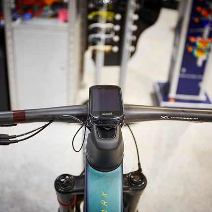 Bike3D GPS-hoidik ühildub Scott Sparki ja Patron 2022/25, Scott Scale'i või Lumen 2023/25 ning Scott Voltage'i, Geniuse või Ransom 2024/25 (-12º) kelladega