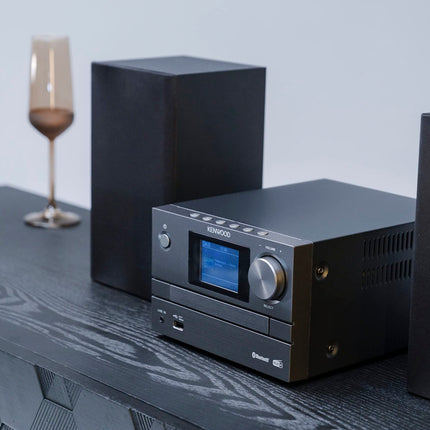 Kenwood M-525DAB - Mikro HiFi-süsteem CD, USB, DAB+ ja Bluetoothi ​​heli voogedastusega, 6,1 cm TFT värviline ekraan, kaugjuhtimispult