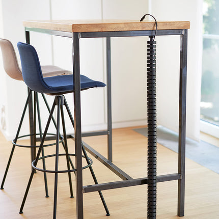 igus® OCR kaablijuhik, ümmargune, must, 1000 mm. Paindlik kaablitoru, kaablikett, kaablihaldus laudadele. Valmistatud Saksamaal. Auhinnatud kaablikett: reddot Design Award 2018 võitja.