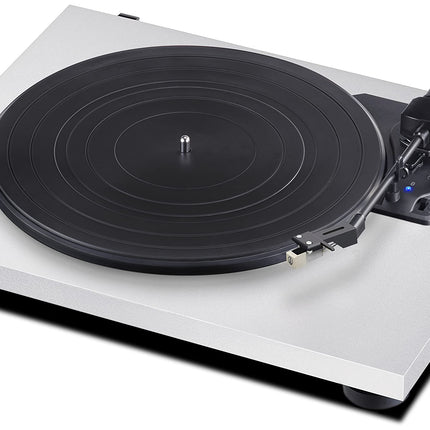 Teac TN-180BT-A3 plaadimängija Bluetooth-väljundiga (rihmülekanne, 33/45/78 p/min, integreeritud fono-eelvõimendi, suure tihedusega MDF-korpus) valge