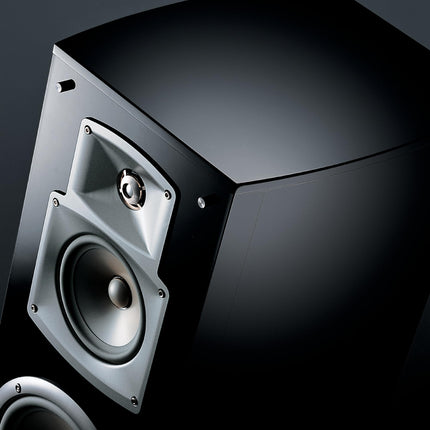 Yamaha NS 777 põrandakõlarisüsteem (3-suunaline bassrefleks, lainejuht-horn, 100W) klaverimust, 1 tk