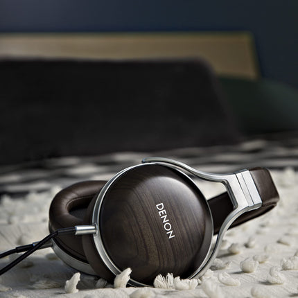 Denon AHD5200EM Premium kõrvaklapid, sebrapuu värvi