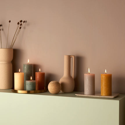 Bolsius maalähedased sambaküünlad - 6 tk kinkekomplekt - Nordic Ambiance - dekoratiivsed majapidamisküünlad - pika põlemisajaga - lõhnatu - loodusliku taimevahaga - palmiõlivaba - mitmes suuruses