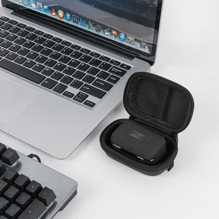 GEEKRIA Shield kõrvaklappide ümbris, mis ühildub Sennheiser Momentum Sport ja Momentum True Wireless 4 kõrvaklappidega, kõva kestaga reisikott karabiiniga, tumehall