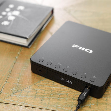 FiiO DM13 multifunktsionaalne kaasaskantav stereo CD-mängija pika tööeaga akuga, toetab USB rippimist, optilised/koaksiaalsed väljundid (3,5 mm/4,4 mm), must Bluetooth