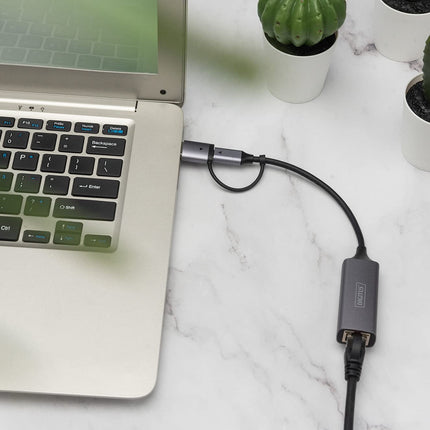 DIGITUS USB Network Adapter - 2.5 Gbit/s - RJ45 to USB 3.1 - incl. Type-A Adapter - Full-Duplex - Auto MDI-X - Gray