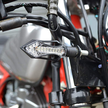 Sisseehitatud DRL-iga mootorratta esisuunatuled Streetfighteritele ja Street Bikes Café Racerile