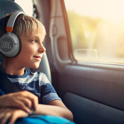 JBL JR 460 NC – Kõrvaklapid mürasummutusega lastele, valged – JBL Safe Sound tehnoloogiaga ohutuks kuulamiseks – Kuni 30 tundi muusika taasesitust