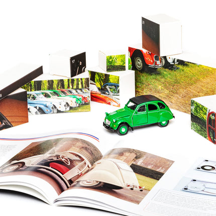 FRANZIS 55154 - Citroën 2CV advendikalender, roheline, metallist mudelkomplekt mõõtkavas 1:32, sisaldab helimoodulit ja 50-leheküljelist raamatut
