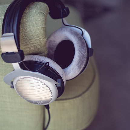 Beyerdynamic DT 990 Edition 600 Ohm Auriculares de diadema cerrados, con cable de 3 Metros