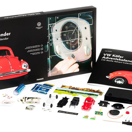 FRANZIS 55255 - VW Beetle'i advendikalender, punane, metallist mudelkomplekt mõõtkavas 1:43, sisaldab helimoodulit ja 52-leheküljelist raamatut