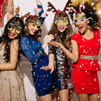 DPKOW Black Gold Silver New Year's Eve Decoration 2025 New Year's Eve Decoration Accessories New Year's Eve Party Hats Happy New Year Headband New Year's Eve Glasses Silicone Bracelet Horns for Decoration New Year's Eve Party 2025