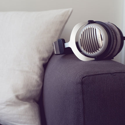 Beyerdynamic DT 990 Edition 600 Ohm Auriculares de diadema cerrados, con cable de 3 Metros