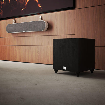 DALI SUB C-8 D kõrgjõudlusega subwoofer – 8-tolline dünaamilise bassikõlar, 170 W RMS/220 W tippvõimsus, elegantne disain, ideaalne muusika ja filmide nautimiseks, paindlike ühenduvusvõimalustega