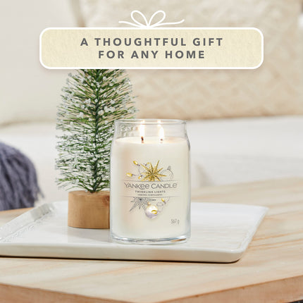 Yankee Candle Signature lõhnaküünal; suur küünal pika põlemisajaga "Twinkling Lights"; sojavaha segu