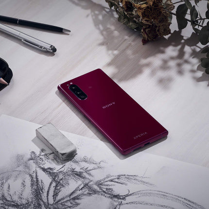 Sony Xperia 5 komplekt, 6,1-tolline FHD+ HDR OLED 21:9 ekraan, 6 GB muutmälu, 128 GB salvestusruumi, punane + WF-1000XM3 tõeliselt juhtmevabad mürasummutavad kõrvaklapid, mustad