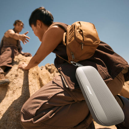 Bose SoundLink Flex Portable Bluetooth Speaker (2nd Gen.), Portable outdoor speaker, waterproof and dustproof, with lifelike sound, up to 12 hours of battery life, Sandstone