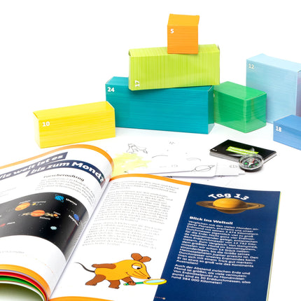 FRANZIS 67162 - Astronomy Advent Calendar with the Mouse, 24 Advent experiments for discovery, research and puzzles, for children ages 7 and up
