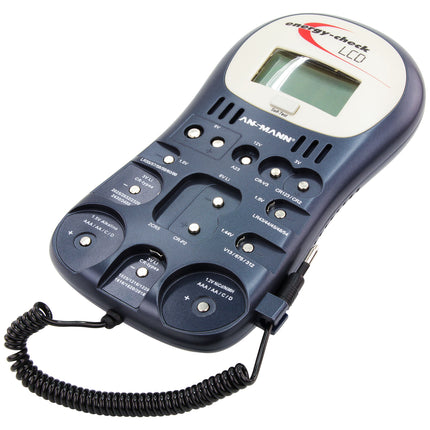 ANSMANN EUR1485 aku tester energiakontrolli LCD-ga - usaldusväärne professionaalne testimisseade digitaalse ekraaniga mahtuvuse, pinge ja energiasisalduse jaoks - universaalne tester laetavate akude, nööppatareide jms jaoks.